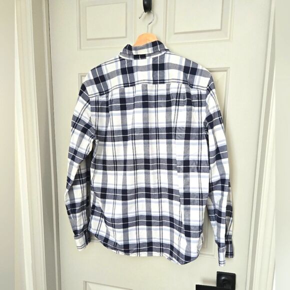 American Eagle casual button down - Picture 3 of 4
